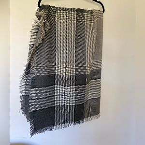 Large Grey Plaid Scarf